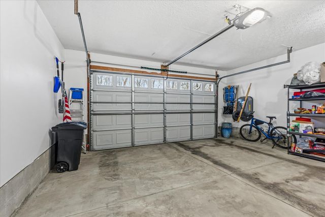 137 Ravines Way, Westerville, OH 43082