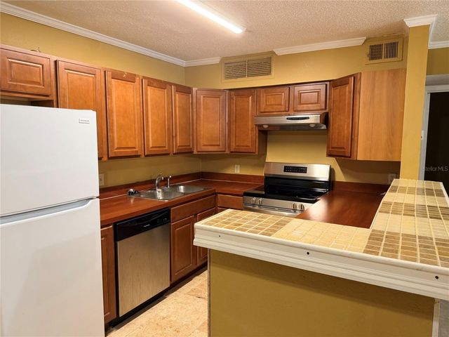 345 FORESTWAY CIRCLE 107, Altamonte Springs, FL 32701