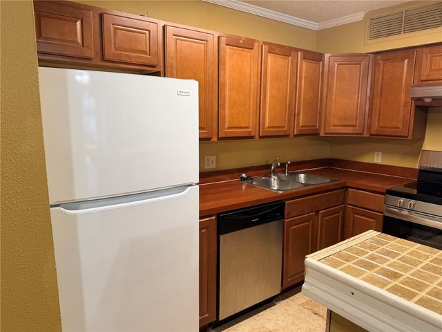 345 FORESTWAY CIRCLE 107, Altamonte Springs, FL 32701