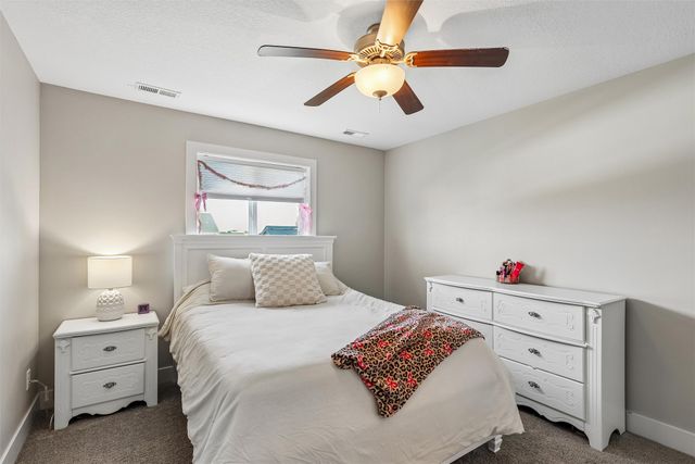 212 Aaron Avenue NW, Bondurant, IA 50035