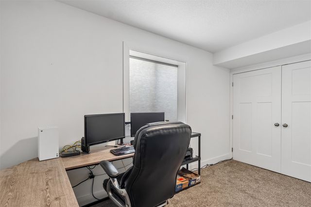 212 Aaron Avenue NW, Bondurant, IA 50035