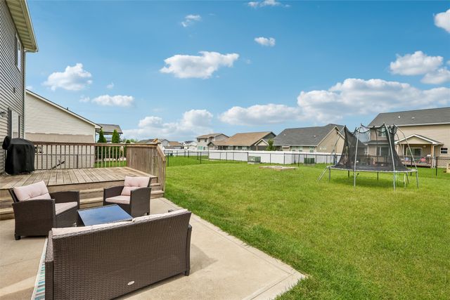 212 Aaron Avenue NW, Bondurant, IA 50035