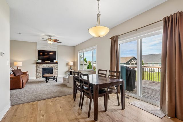 212 Aaron Avenue NW, Bondurant, IA 50035