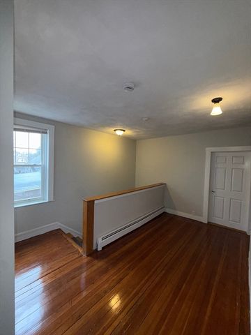 225 Florence St 225, Boston, MA 02131