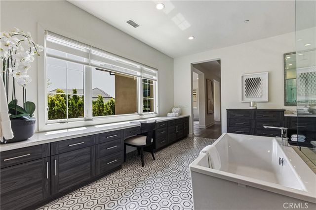 79 Eider Run, Irvine, CA 92618