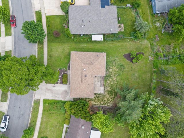 5905 Mayhill Drive, Madison, WI 53711