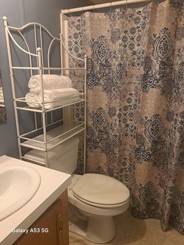 58 Holiday Cir, Chicopee, MA 01020