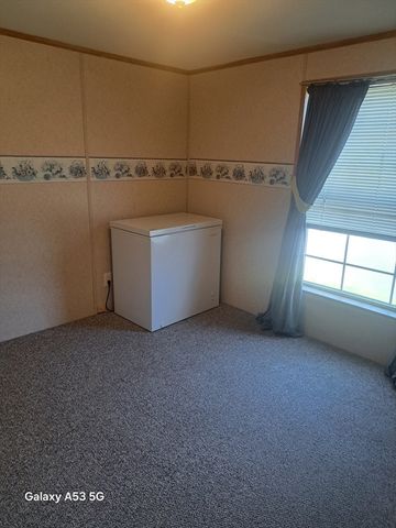 58 Holiday Cir, Chicopee, MA 01020
