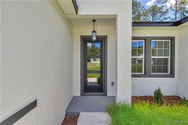 225 E Caldwell Drive, Dunnellon, FL 34434