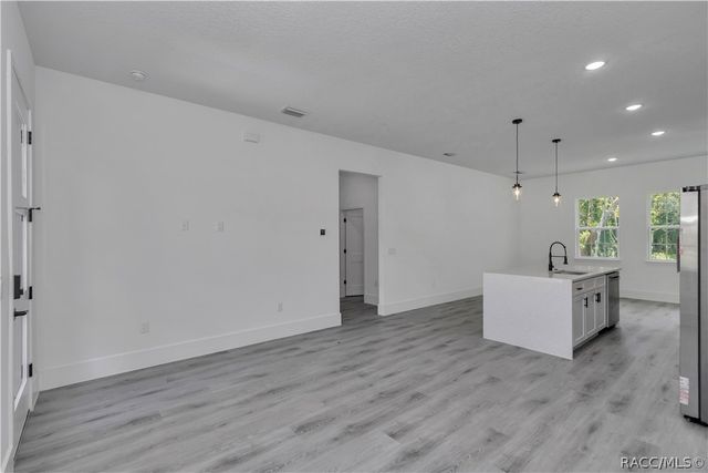 225 E Caldwell Drive, Dunnellon, FL 34434