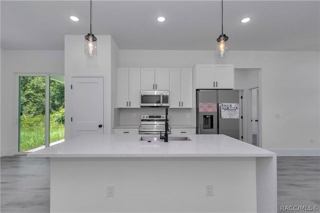 225 E Caldwell Drive, Dunnellon, FL 34434