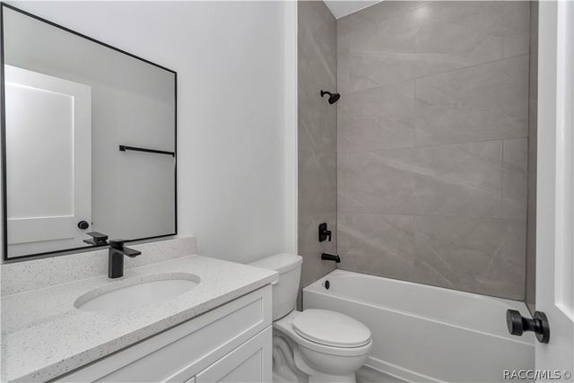 225 E Caldwell Drive, Dunnellon, FL 34434