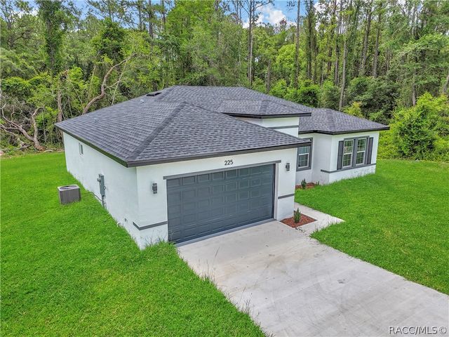 225 E Caldwell Drive, Dunnellon, FL 34434