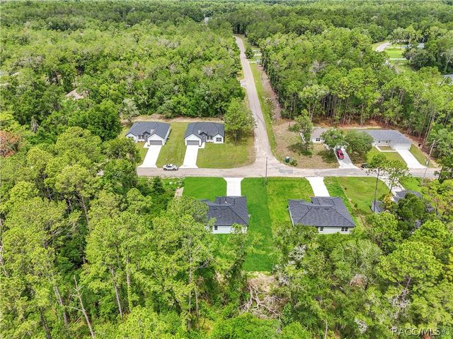 225 E Caldwell Drive, Dunnellon, FL 34434