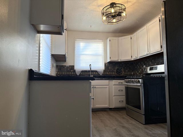 7013 WHITNEY AVE, District Heights, MD 20747