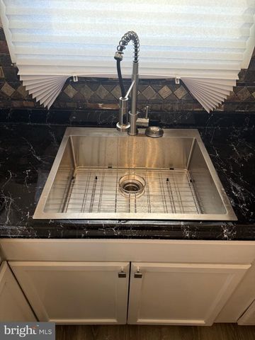 7013 WHITNEY AVE, District Heights, MD 20747