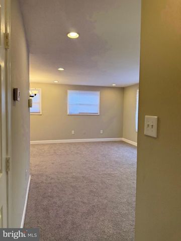 7013 WHITNEY AVE, District Heights, MD 20747