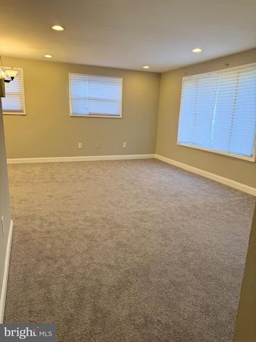 7013 WHITNEY AVE, District Heights, MD 20747