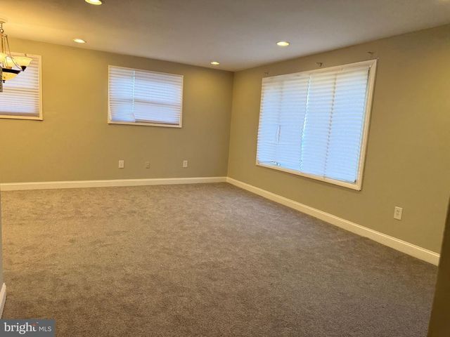 7013 WHITNEY AVE, District Heights, MD 20747