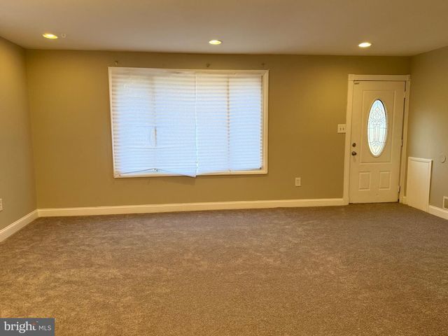 7013 WHITNEY AVE, District Heights, MD 20747