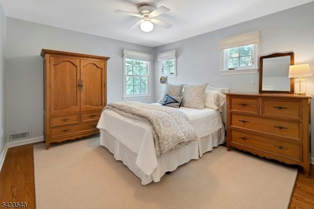 2 Colt Rd, Summit City, NJ 07901