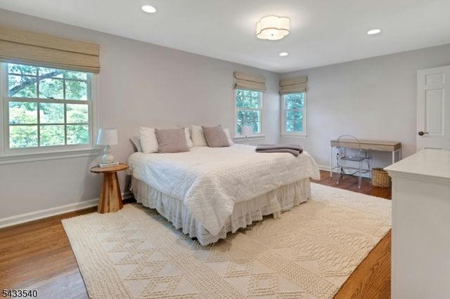 2 Colt Rd, Summit City, NJ 07901
