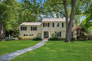 2 Colt Rd, Summit City, NJ 07901