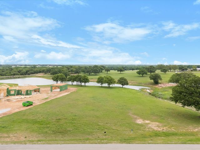 141 Woodbridge Boulevard, Bowie, TX 76230
