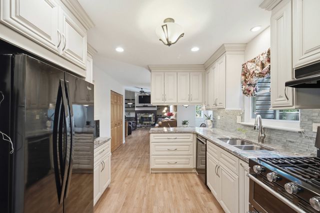 509 Tebay Place, Schaumburg, IL 60194