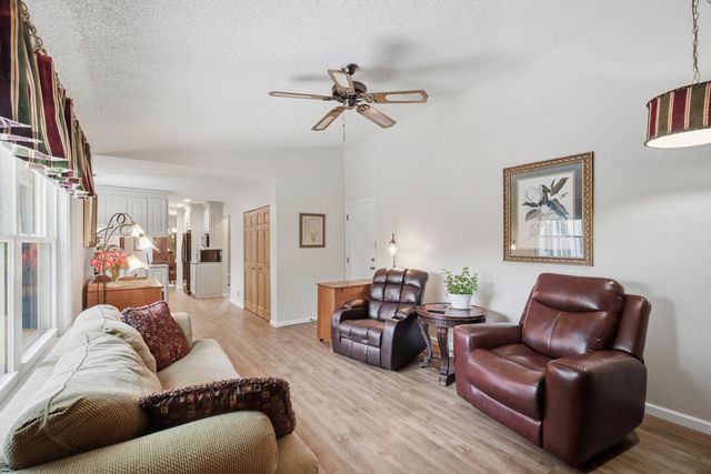 509 Tebay Place, Schaumburg, IL 60194