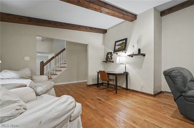 379 Nob Hill Drive, Akron, OH 44303
