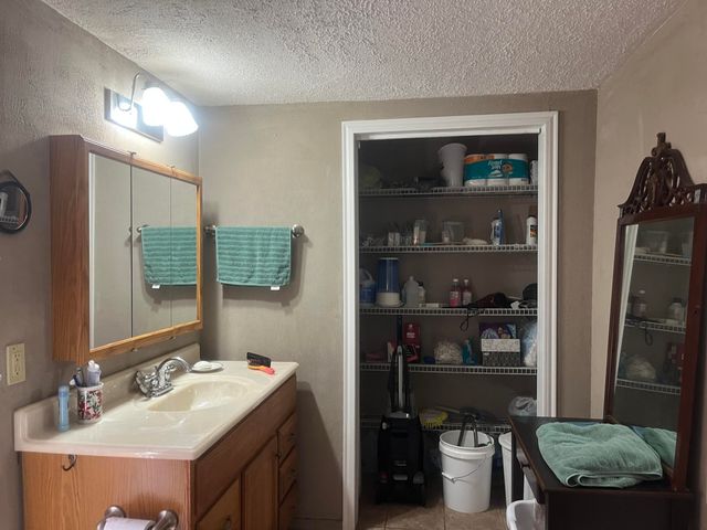 1986 N 3rd St, Merryville, LA 70653