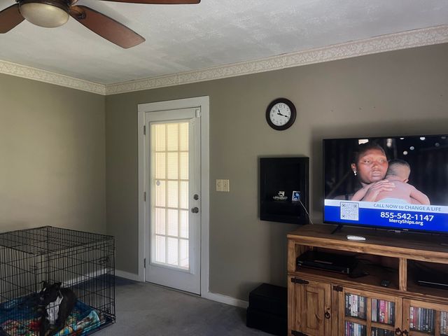 1986 N 3rd St, Merryville, LA 70653