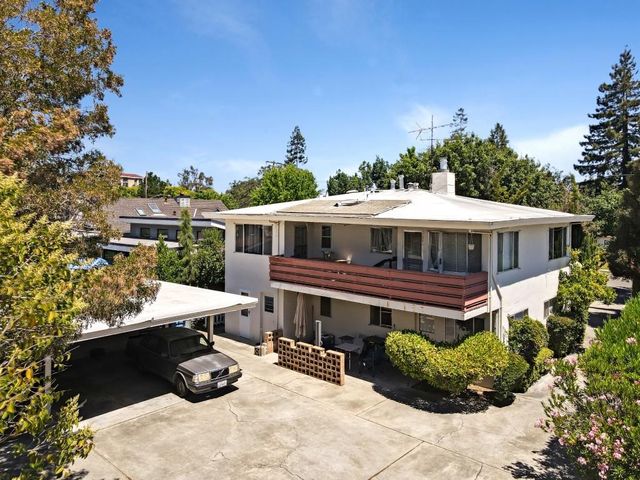 2110 Williams Street, Palo Alto, CA 94306