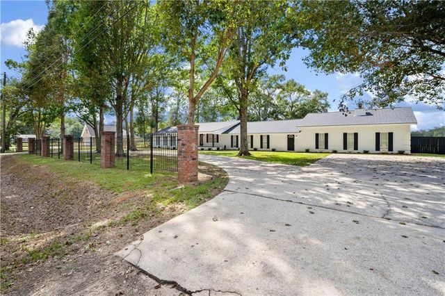 9366 Matlock Road, Irvington, AL 36544