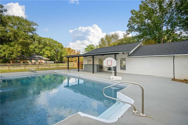 9366 Matlock Road, Irvington, AL 36544