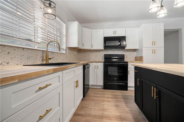 9366 Matlock Road, Irvington, AL 36544