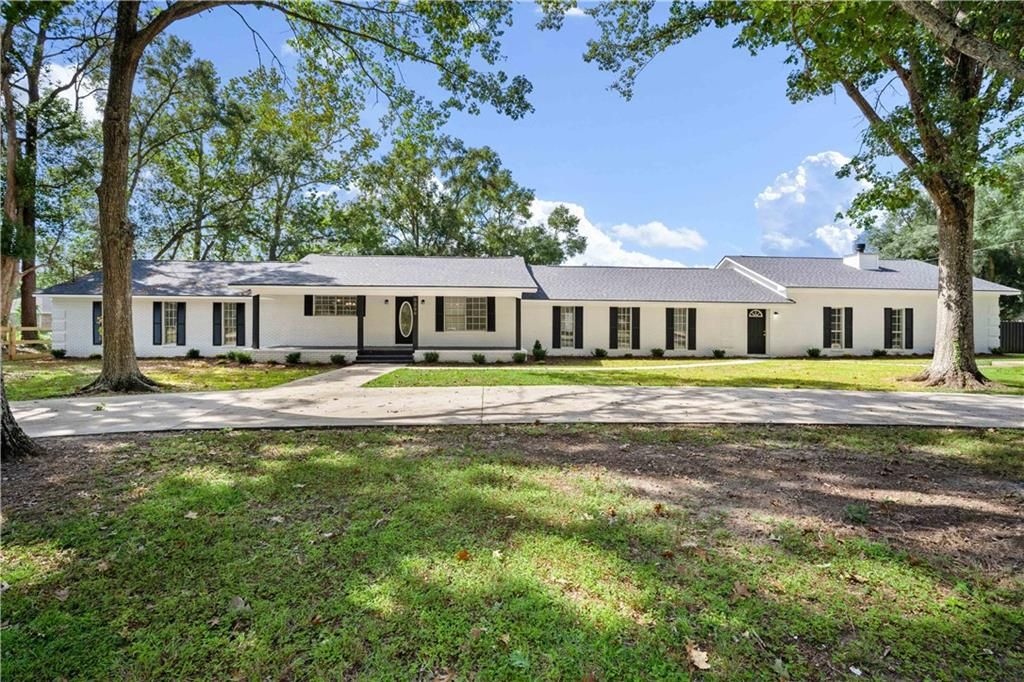 9366 Matlock Road, Irvington, AL 36544