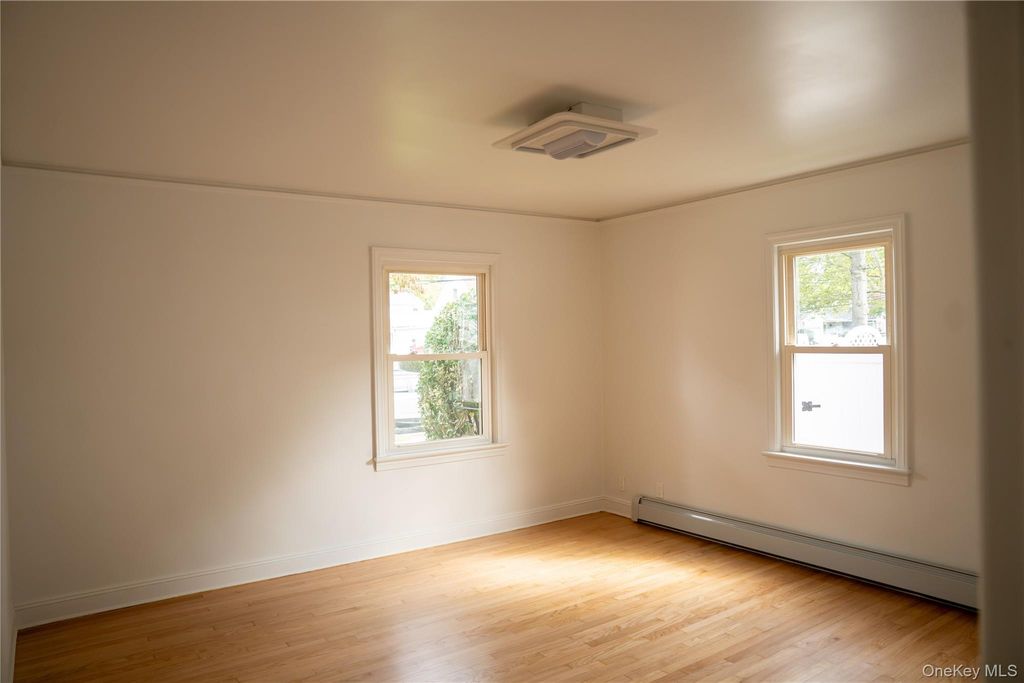 586 Stratford Road, Baldwin, NY 11510 — photo 5
