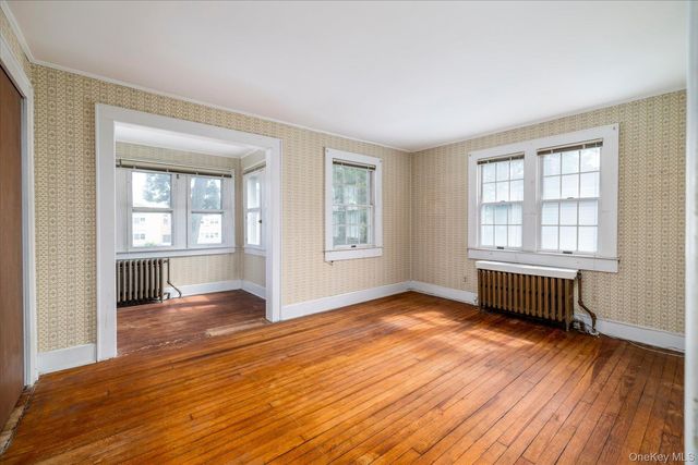 60 Ogston Terrace, Malverne, NY 11565