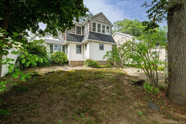 60 Ogston Terrace, Malverne, NY 11565