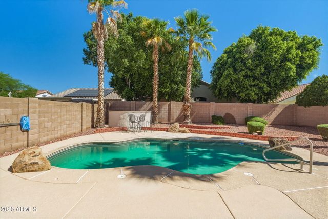 15330 W DOLL Lane, Surprise, AZ 85374