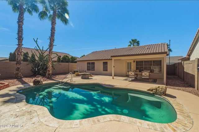 15330 W DOLL Lane, Surprise, AZ 85374