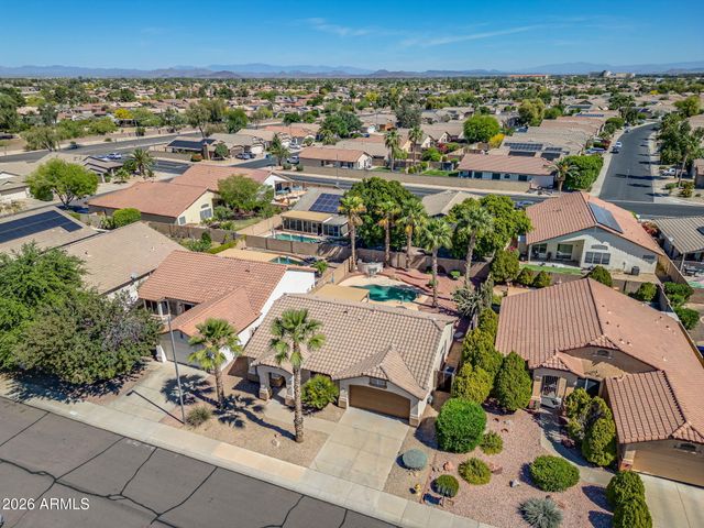 15330 W DOLL Lane, Surprise, AZ 85374