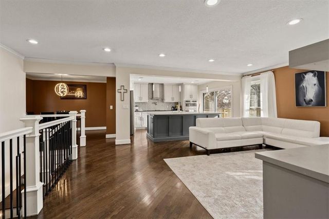 12318 S Locust Circle, Olathe, KS 66062