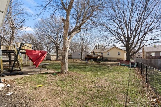 12318 S Locust Circle, Olathe, KS 66062