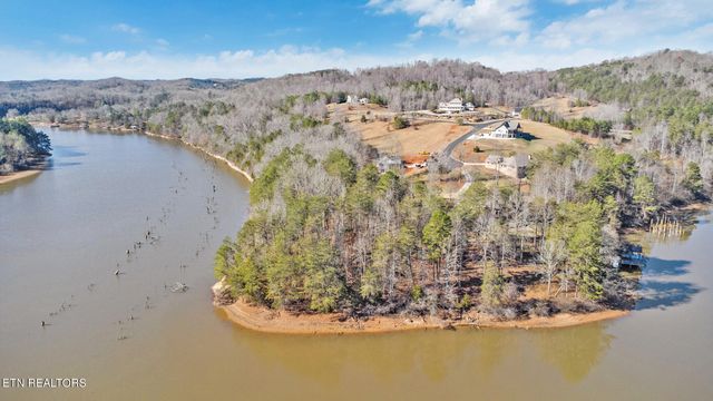 130 Clearwater Cove Drive, Madisonville, TN 37354