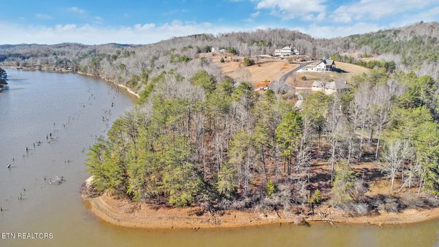 130 Clearwater Cove Drive, Madisonville, TN 37354