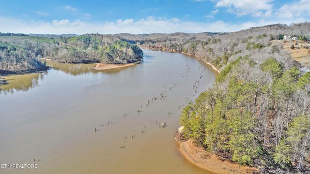 130 Clearwater Cove Drive, Madisonville, TN 37354