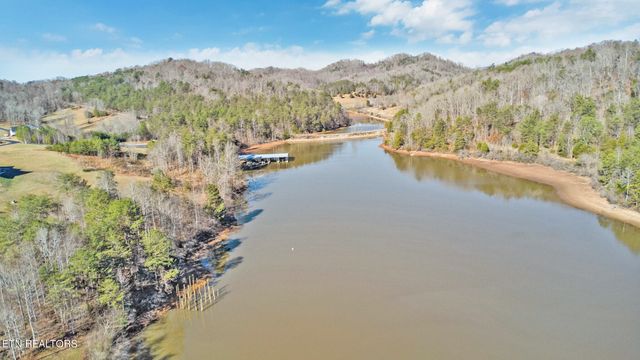 130 Clearwater Cove Drive, Madisonville, TN 37354